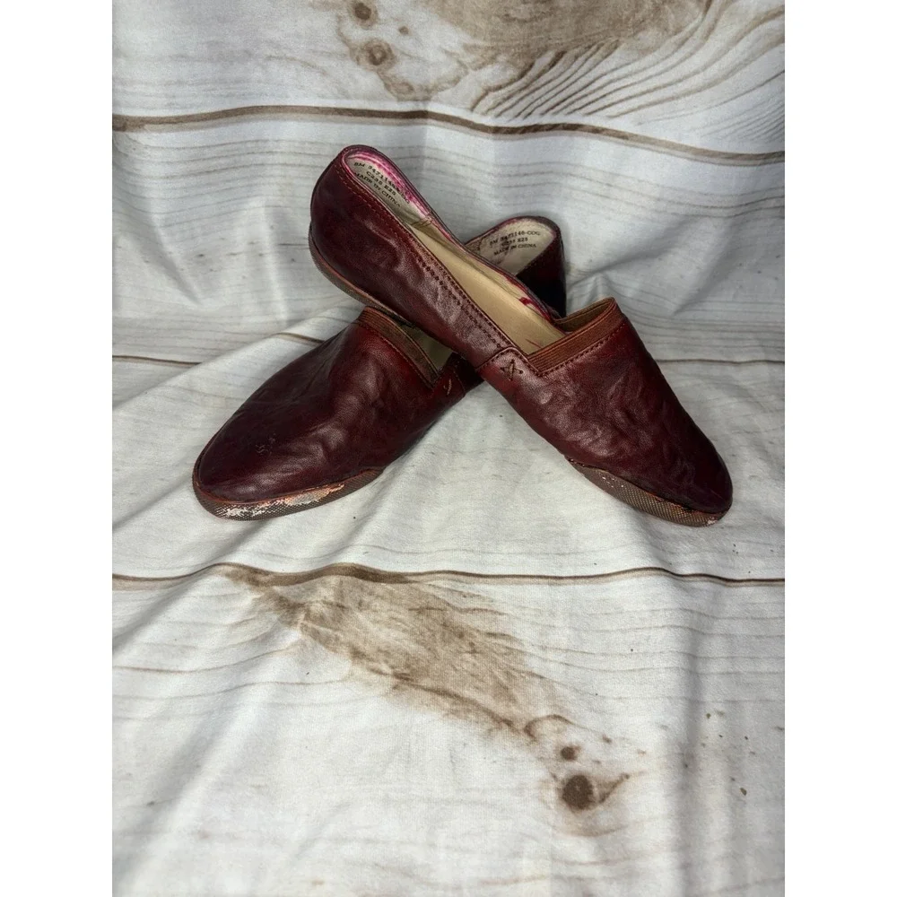 Frye Women's 8M Burgundy Red Leather Ballet Flats Slip On‎ Shoes Distressed